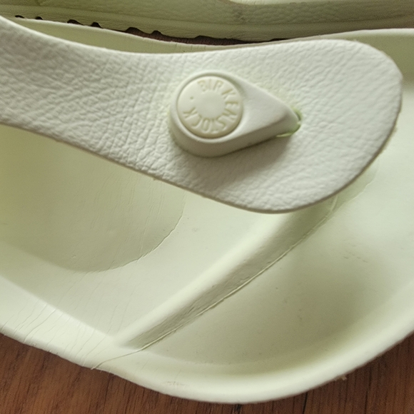 Birkenstock Gizeh Essential EVA Slide Sandal - Women's Color - Light Green - Picture 4 of 10